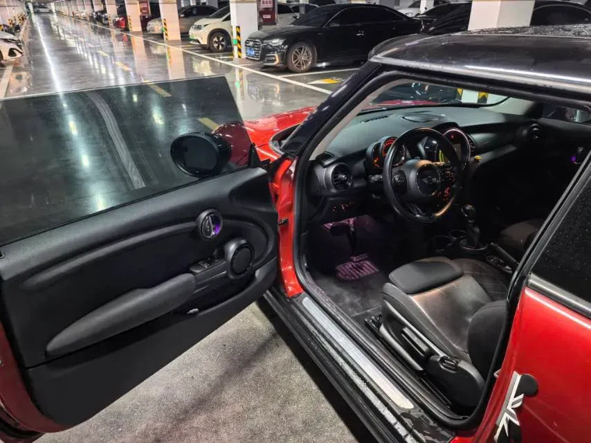 2016 MINI MINI 1.5T 136HP L3 6AT,autocango,china used car exporter,china ev exporter,chinese used car exporter,chinese used ev exporter