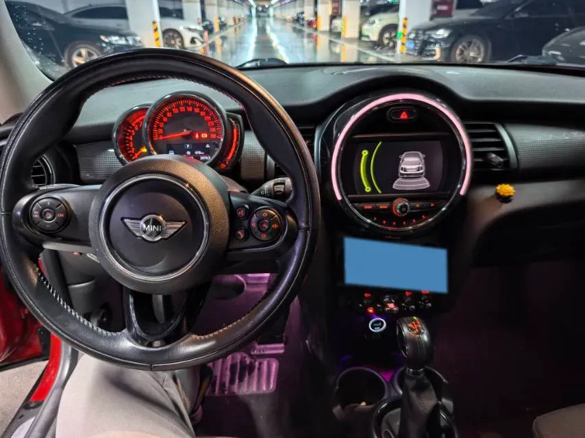 2016 MINI MINI 1.5T 136HP L3 6AT,autocango,china used car exporter,china ev exporter,chinese used car exporter,chinese used ev exporter