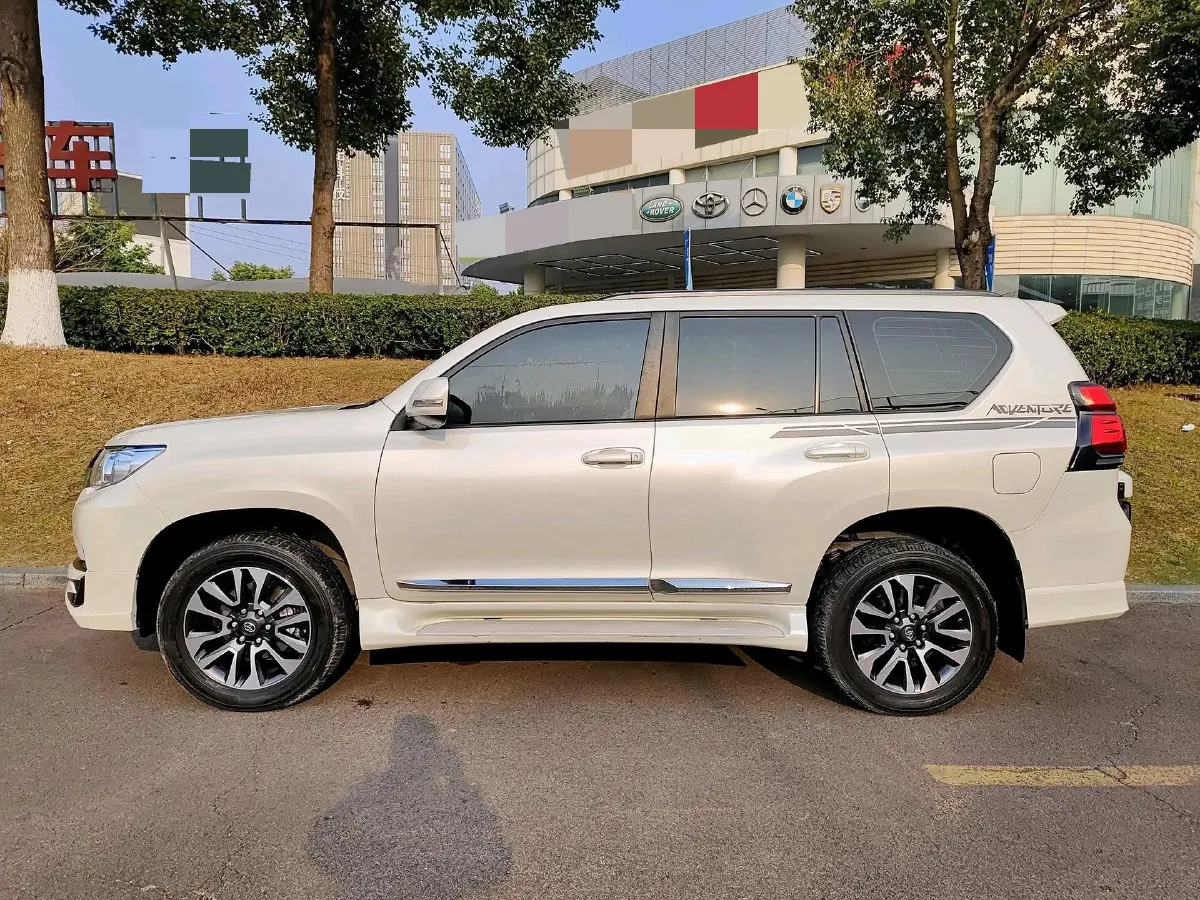 2020 BMW X7 3.0T 340HP L6 8AT,autocango,china used car exporter,china ev exporter,chinese used car exporter,chinese used ev exporter