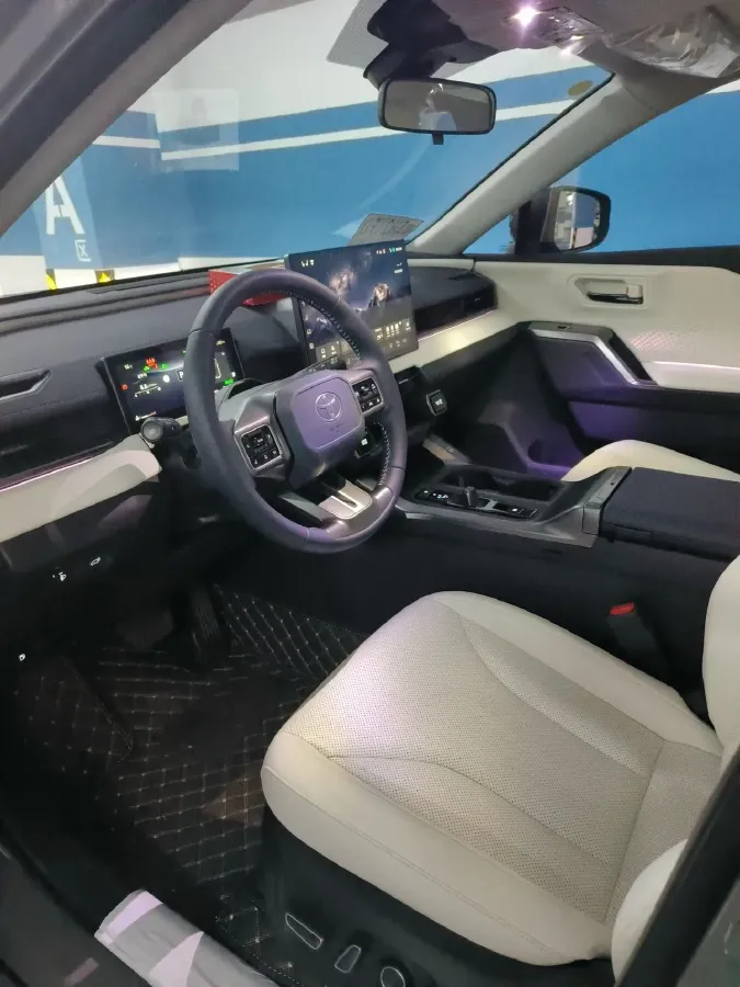 2026 Toyota RAV4 2.0L 152HP L4 E-CVT Hybrid,autocango,china used car exporter,china ev exporter,chinese used car exporter,chinese used ev exporter