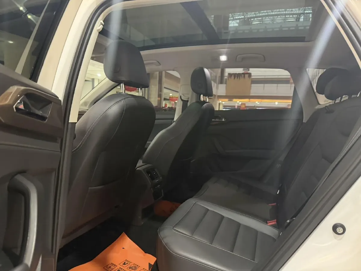 2021 Volkswagen Tharu 1.4T 150HP L4 7DCT,autocango,china used car exporter,china ev exporter,chinese used car exporter,chinese used ev exporter