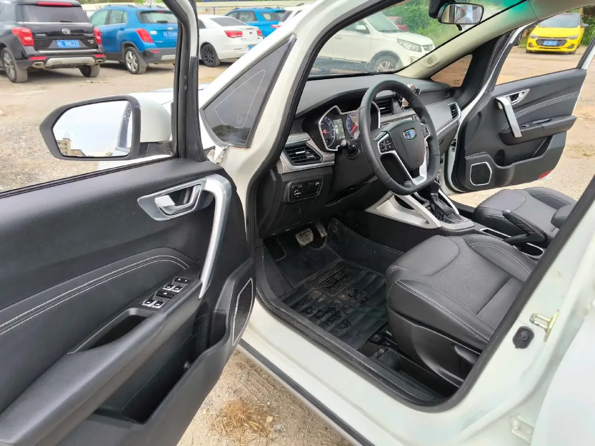 2017 Geely Vision X3 1.5L 102HP L4 4AT,autocango,china used car exporter,china ev exporter,chinese used car exporter,chinese used ev exporter