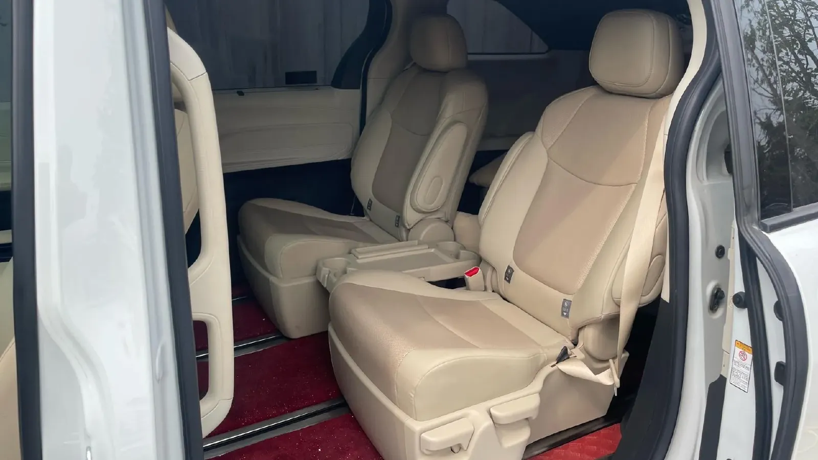 2021 Toyota Sienna 2.5L 192HP L4 E-CVT Hybrid,autocango,china used car exporter,china ev exporter,chinese used car exporter,chinese used ev exporter