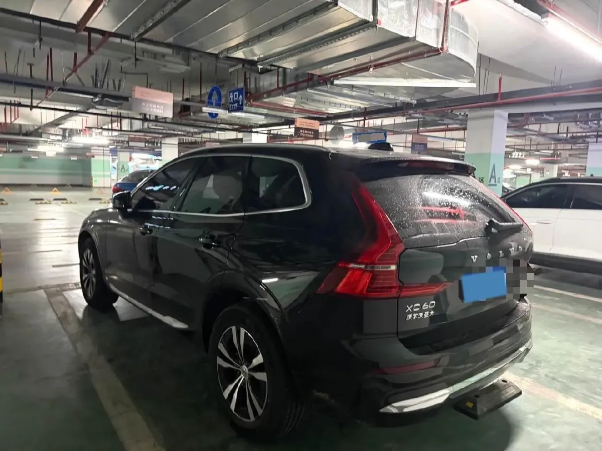 2024 Volvo XC60 2.0T 250HP L4 8AT,autocango,china used car exporter,china ev exporter,chinese used car exporter,chinese used ev exporter