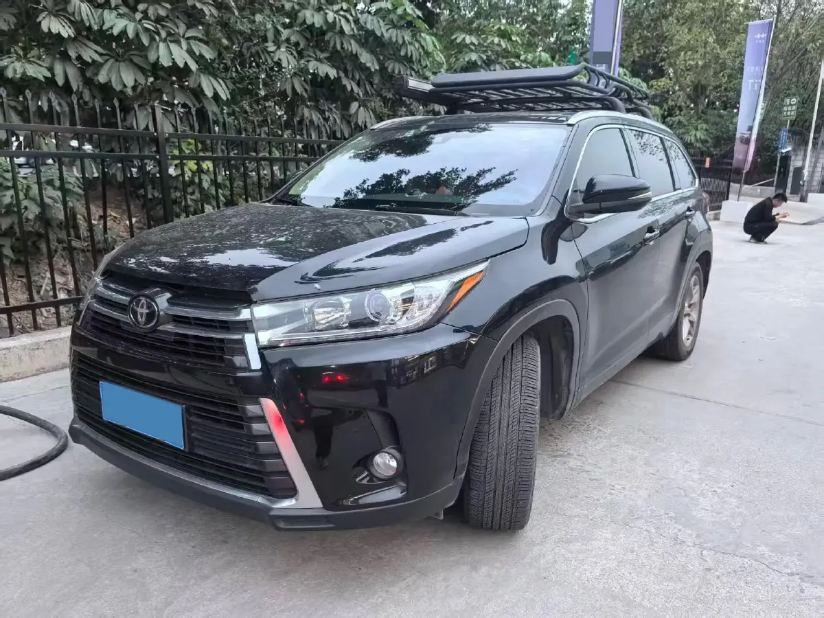 2021 Toyota Highlander 2.0T 220HP L4 6AT,autocango,china used car exporter,china ev exporter,chinese used car exporter,chinese used ev exporter