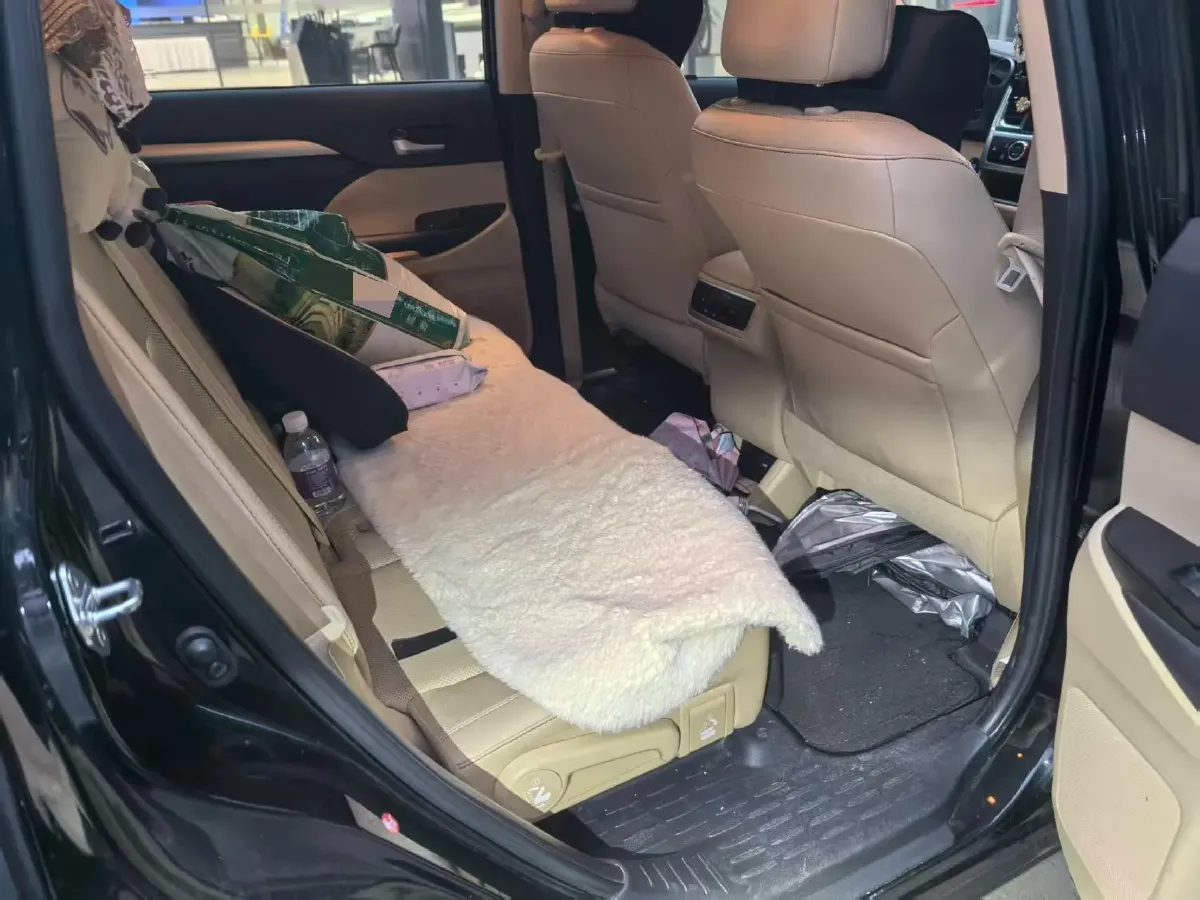 2021 Toyota Highlander 2.0T 220HP L4 6AT,autocango,china used car exporter,china ev exporter,chinese used car exporter,chinese used ev exporter