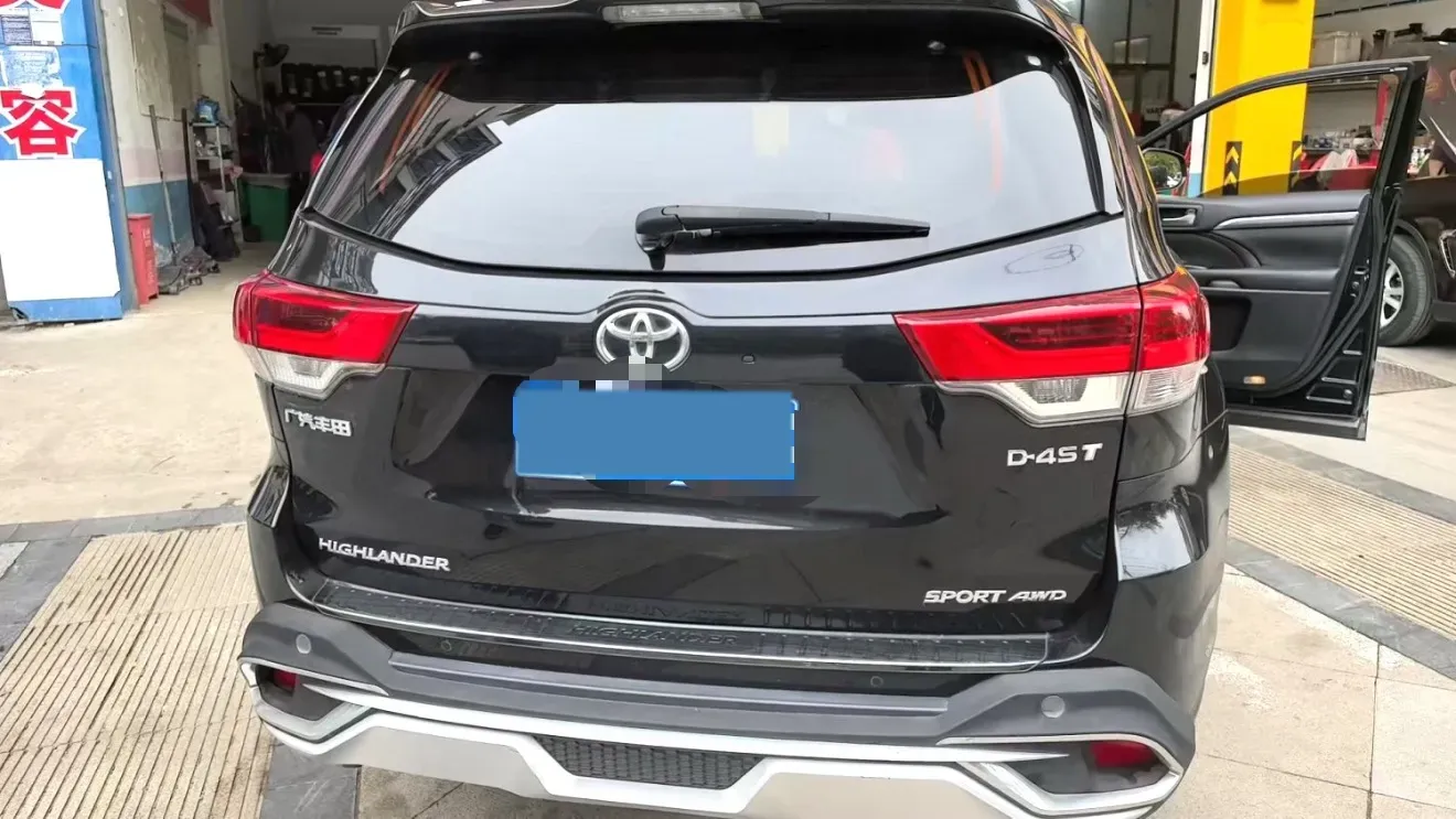 2021 Toyota Highlander 2.0T 220HP L4 6AT,autocango,china used car exporter,china ev exporter,chinese used car exporter,chinese used ev exporter