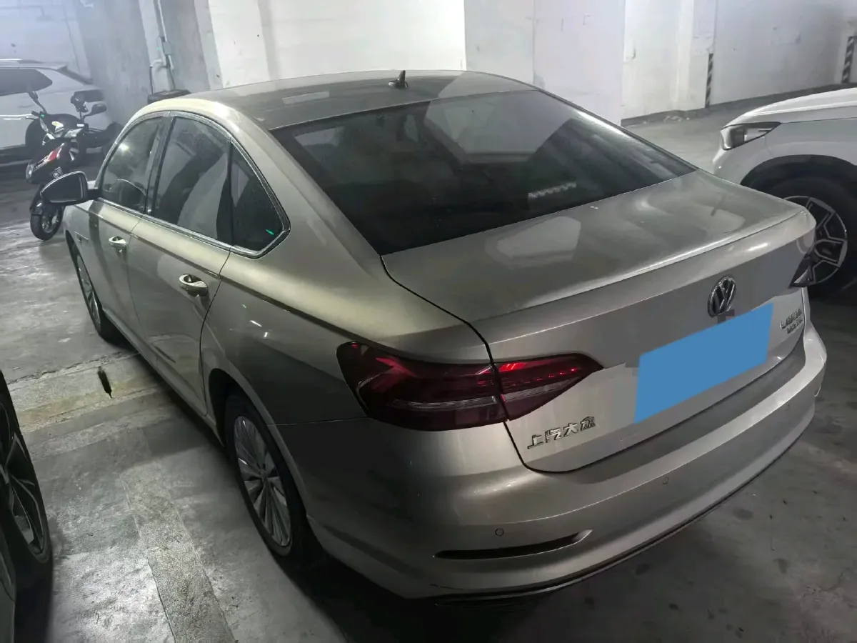 2018 Skoda Karoq 1.4T 150HP L4 7DCT,autocango,china used car exporter,china ev exporter,chinese used car exporter,chinese used ev exporter