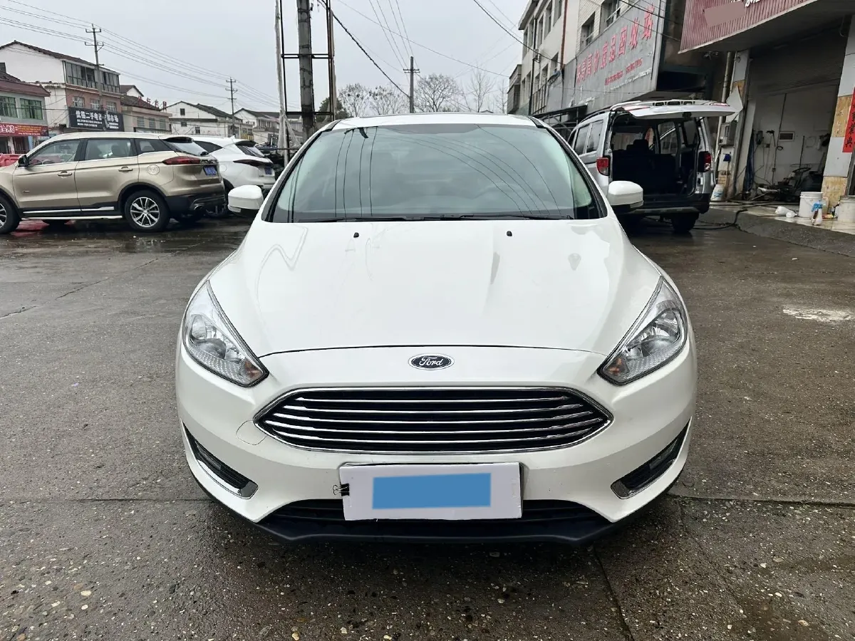 2017 Ford Focus 1.6L 125HP L4 6DCT,autocango,china used car exporter,china ev exporter,chinese used car exporter,chinese used ev exporter