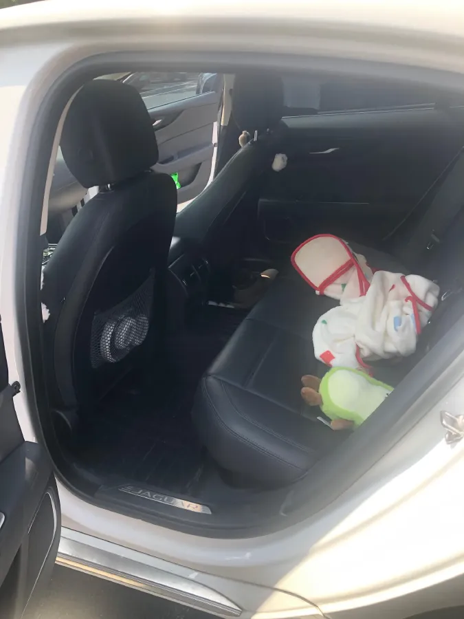 2020 Jaguar XEL 2.0T 250HP L4 8AT,autocango,china used car exporter,china ev exporter,chinese used car exporter,chinese used ev exporter