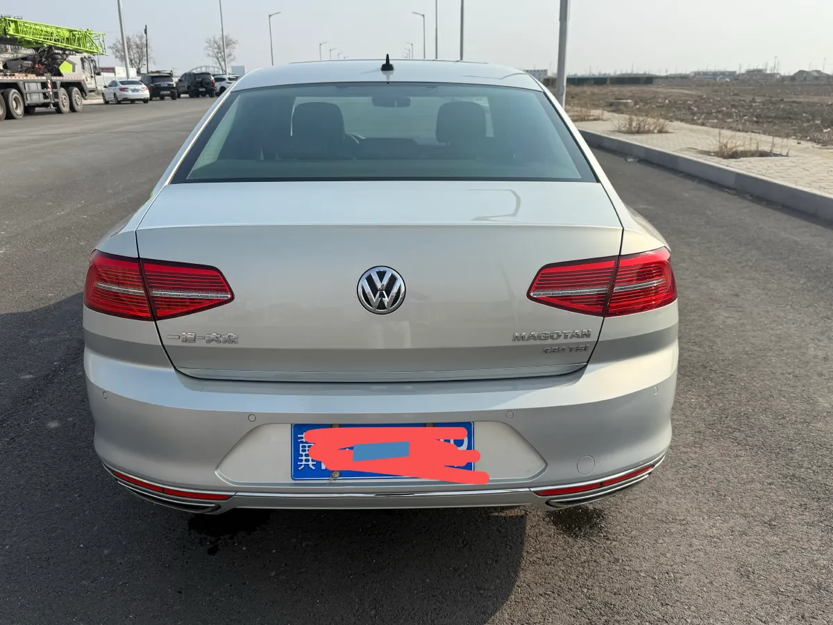 2019 Volkswagen Magotan 2.0T 186HP L4 7DCT,autocango,china used car exporter,china ev exporter,chinese used car exporter,chinese used ev exporter