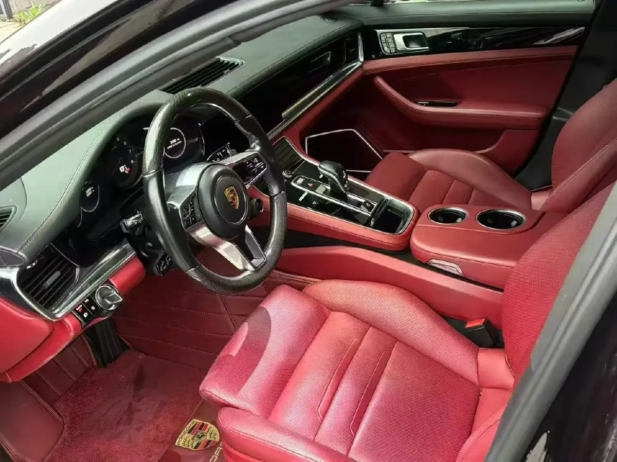 2019 Porsche Panamera 2.9T 330HP V6 8DCT,autocango,china used car exporter,china ev exporter,chinese used car exporter,chinese used ev exporter