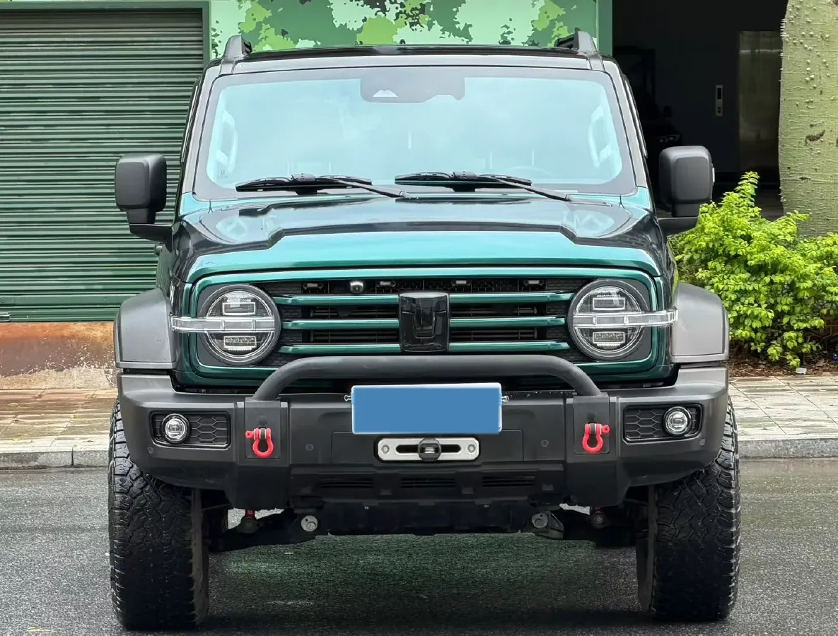 2021 Tank 300 2.0T 227HP L4 8AT,autocango,china used car exporter,china ev exporter,chinese used car exporter,chinese used ev exporter