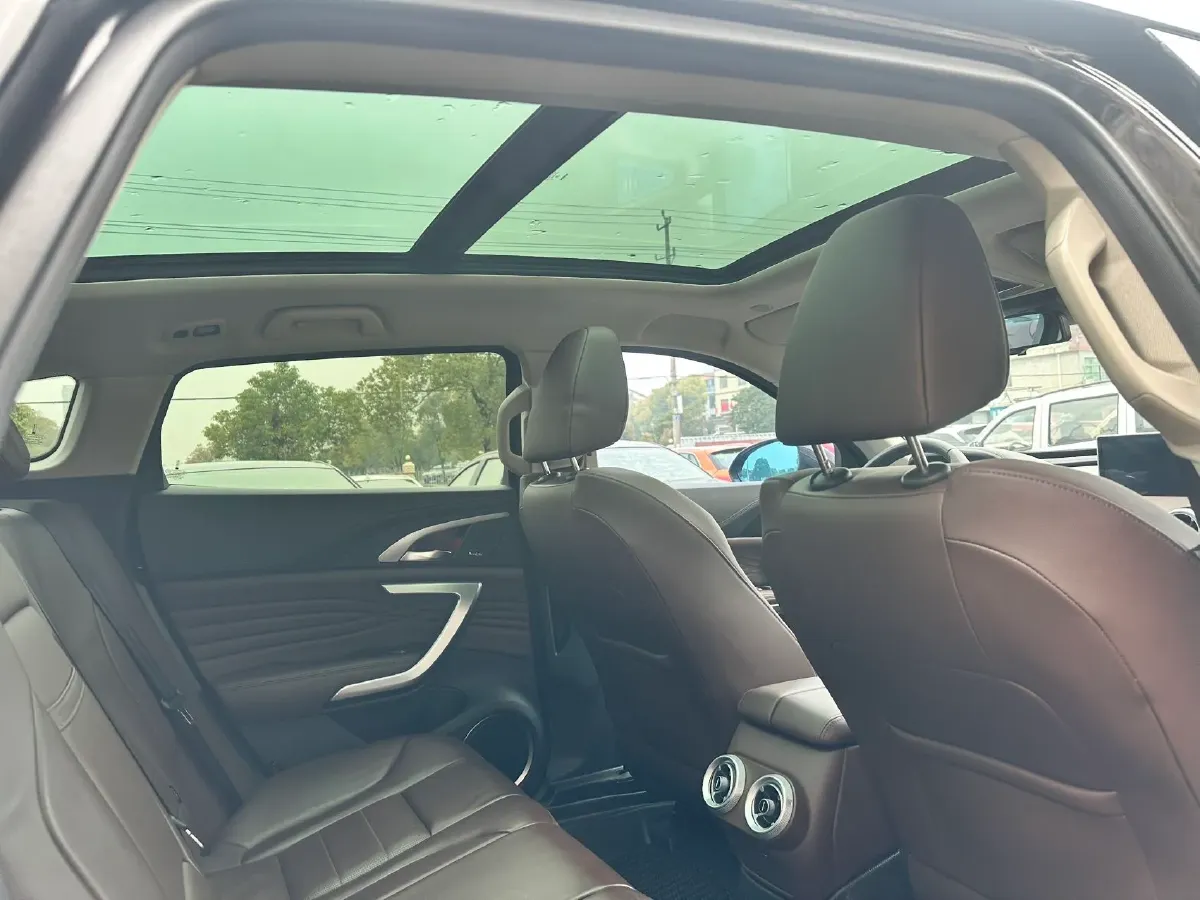 2019 WEY VV7 2.0T 227HP L4 7DCT,autocango,china used car exporter,china ev exporter,chinese used car exporter,chinese used ev exporter