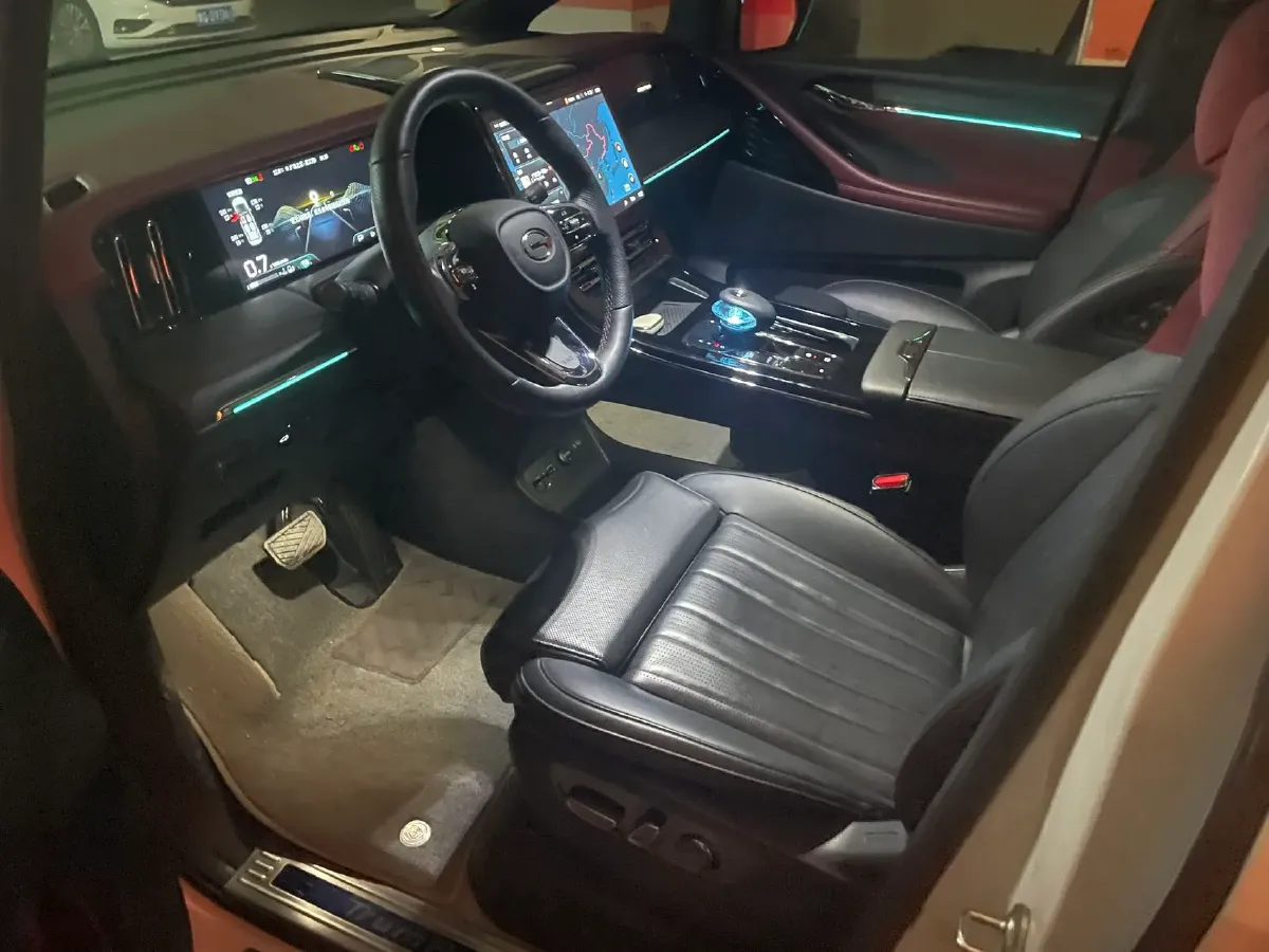 2024 GAC Trumpchi M8 2.0T 252HP L4 8AT,autocango,china used car exporter,china ev exporter,chinese used car exporter,chinese used ev exporter