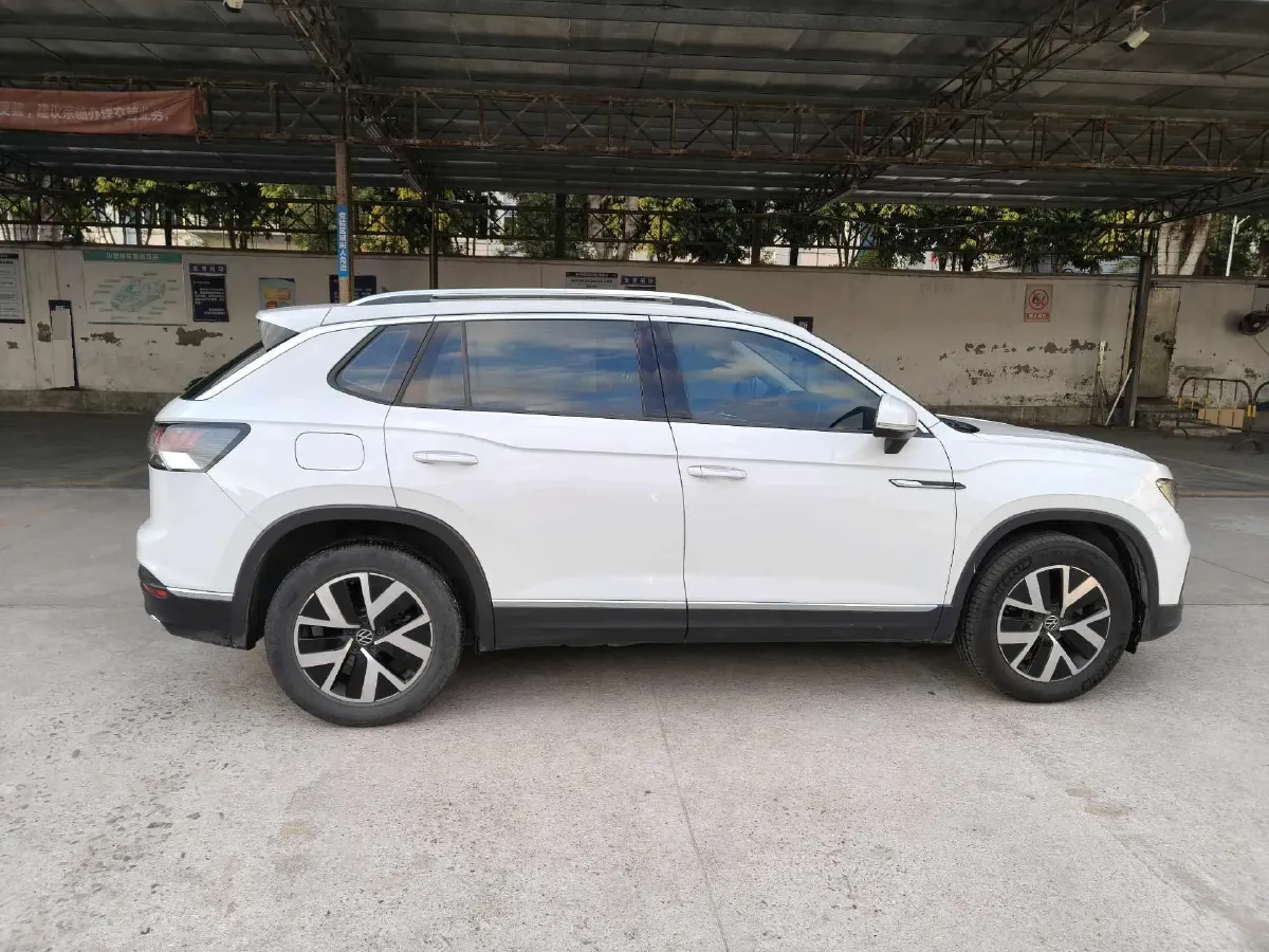 2021 Volkswagen Tayron 2.0T 186HP L4 7DCT,autocango,china used car exporter,china ev exporter,chinese used car exporter,chinese used ev exporter