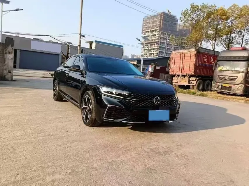 2024 Volkswagen Passat 2.0T 220HP L4 7DCT,autocango,china used car exporter,china ev exporter,chinese used car exporter,chinese used ev exporter