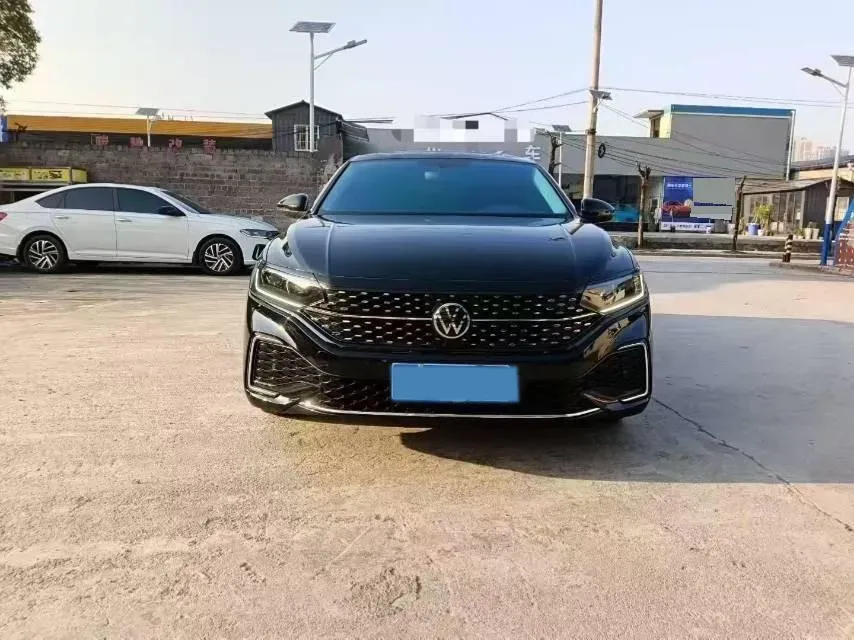 2024 Volkswagen Passat 2.0T 220HP L4 7DCT,autocango,china used car exporter,china ev exporter,chinese used car exporter,chinese used ev exporter