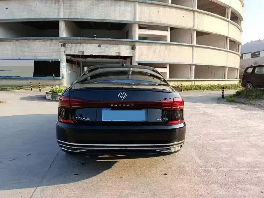 2024 Volkswagen Passat 2.0T 220HP L4 7DCT,autocango,china used car exporter,china ev exporter,chinese used car exporter,chinese used ev exporter