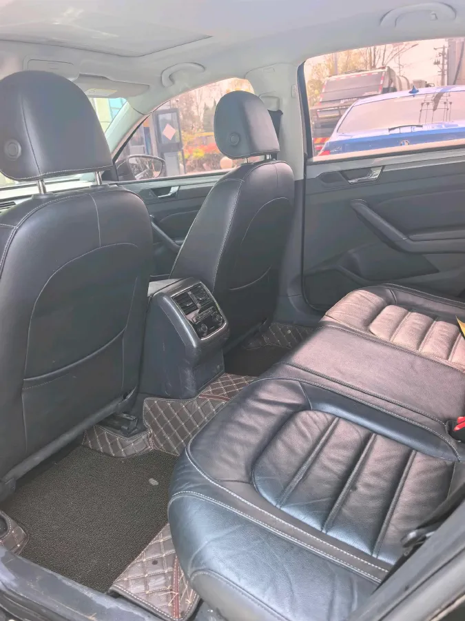 2017 Volkswagen Passat 1.8T 180HP L4 7DCT,autocango,china used car exporter,china ev exporter,chinese used car exporter,chinese used ev exporter