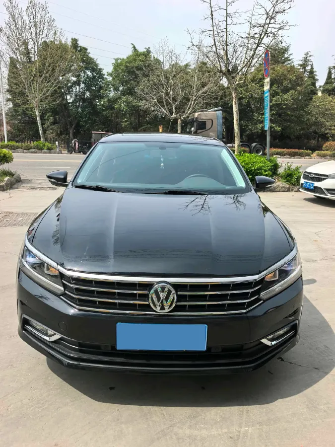 2017 Volkswagen Passat 1.8T 180HP L4 7DCT,autocango,china used car exporter,china ev exporter,chinese used car exporter,chinese used ev exporter