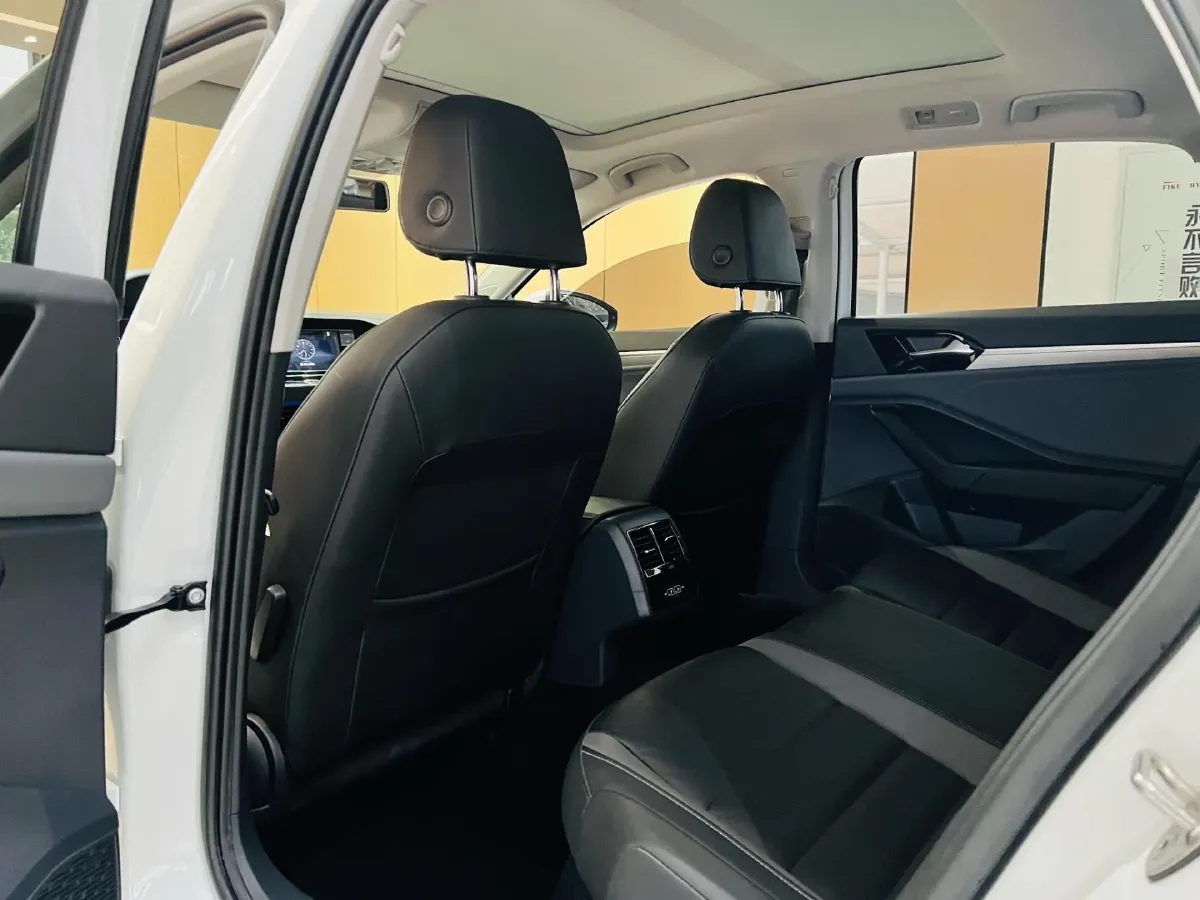 2019 MAXUS T70 2.0T 163HP L4 6AT,autocango,china used car exporter,china ev exporter,chinese used car exporter,chinese used ev exporter