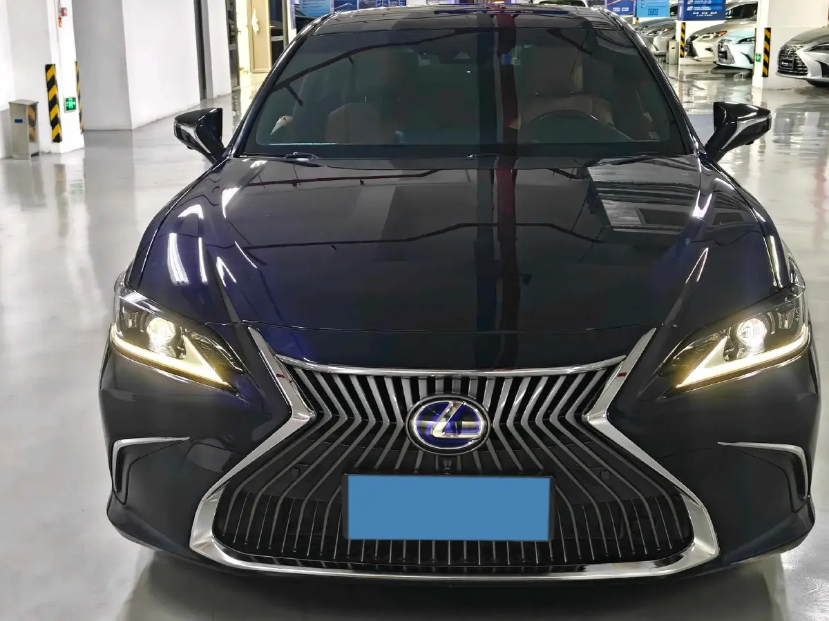 2018 Lexus ES 2.5L 178HP L4 E-CVT Hybrid,autocango,china used car exporter,china ev exporter,chinese used car exporter,chinese used ev exporter