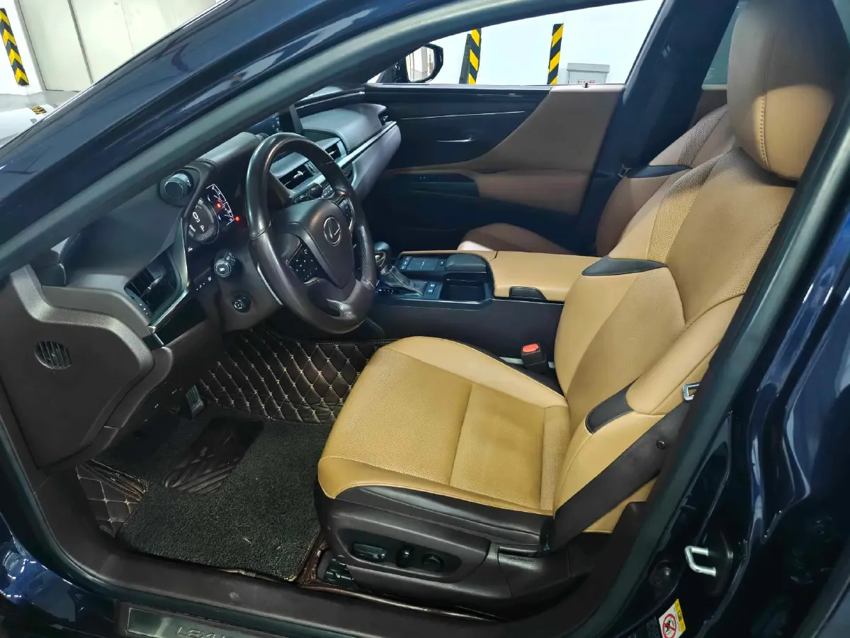 2018 Lexus ES 2.5L 178HP L4 E-CVT Hybrid,autocango,china used car exporter,china ev exporter,chinese used car exporter,chinese used ev exporter