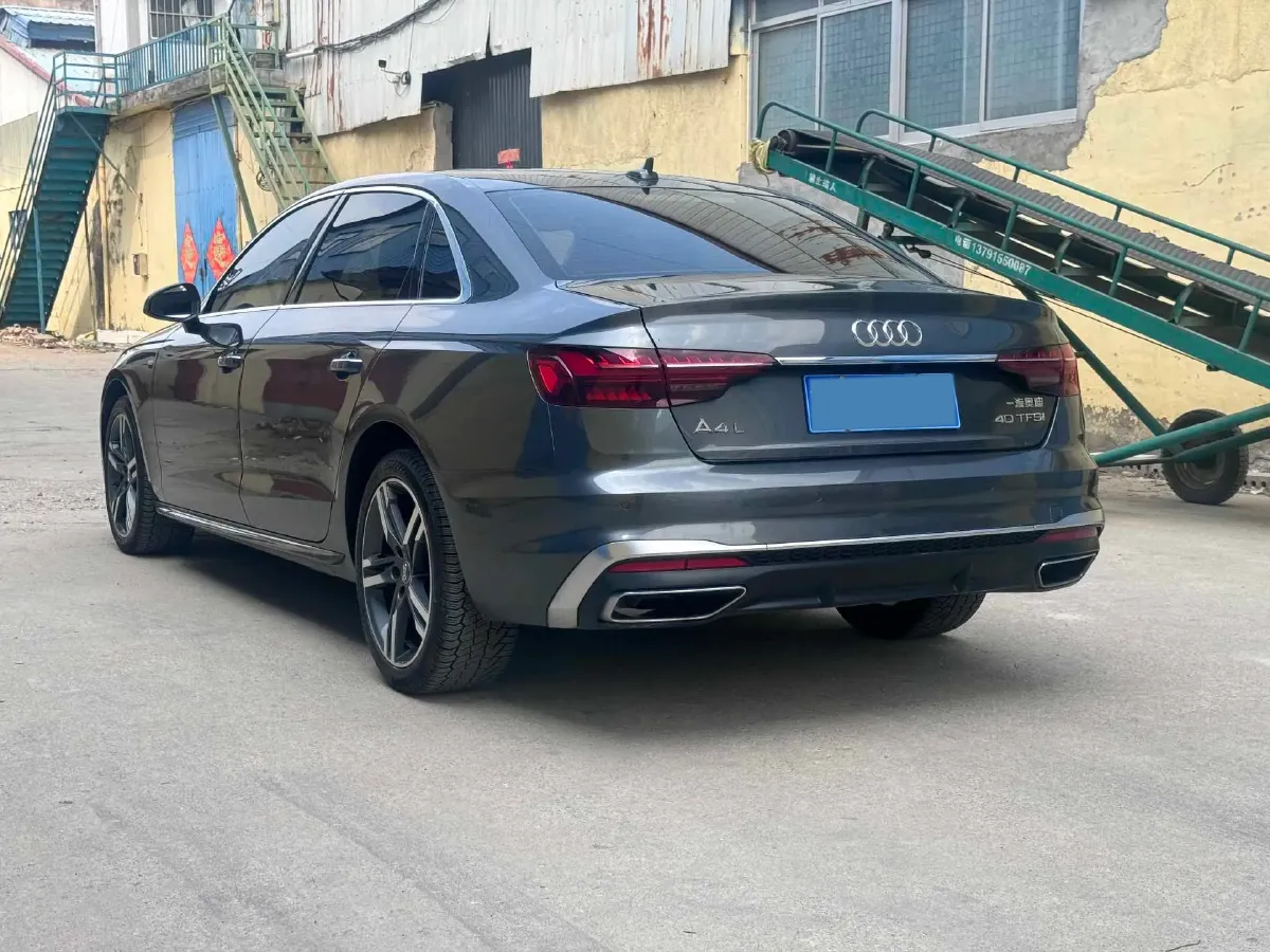 2020 Audi A4L 2.0T 190HP L4 7DCT,autocango,china used car exporter,china ev exporter,chinese used car exporter,chinese used ev exporter
