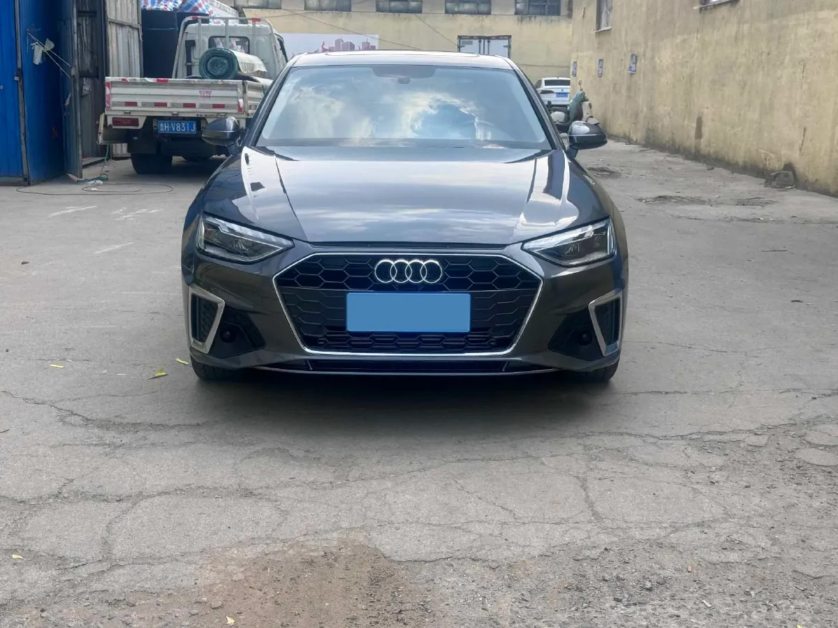 2020 Audi A4L 2.0T 190HP L4 7DCT,autocango,china used car exporter,china ev exporter,chinese used car exporter,chinese used ev exporter