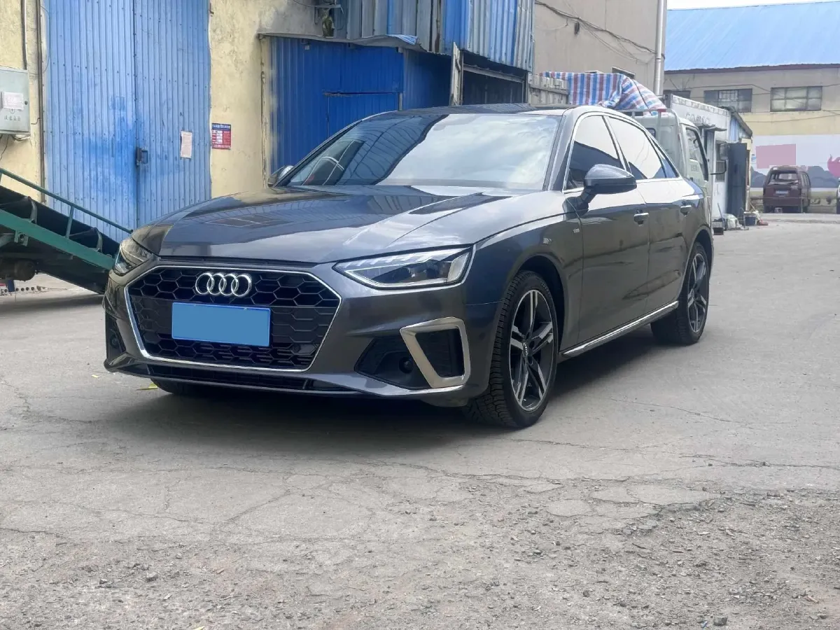 2020 Audi A4L 2.0T 190HP L4 7DCT,autocango,china used car exporter,china ev exporter,chinese used car exporter,chinese used ev exporter