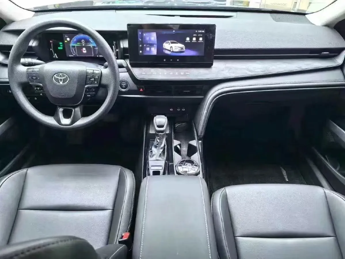 2024 Toyota Camry 2.0L 152HP L4 E-CVT Hybrid,autocango,china used car exporter,china ev exporter,chinese used car exporter,chinese used ev exporter