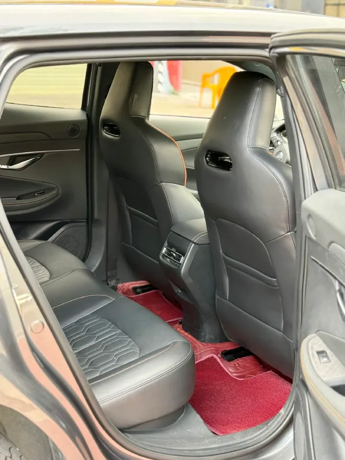 2022 ChangAn UNI-T 1.5T 188HP L4 7DCT,autocango,china used car exporter,china ev exporter,chinese used car exporter,chinese used ev exporter