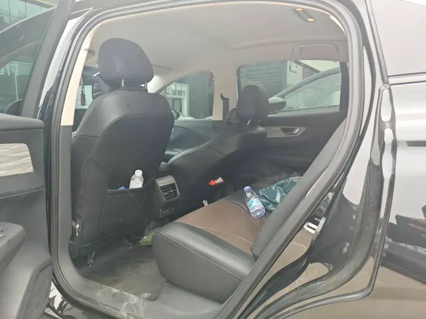 2024 HongQi E-QM5 BEV 72KWH,autocango,china used car exporter,china ev exporter,chinese used car exporter,chinese used ev exporter