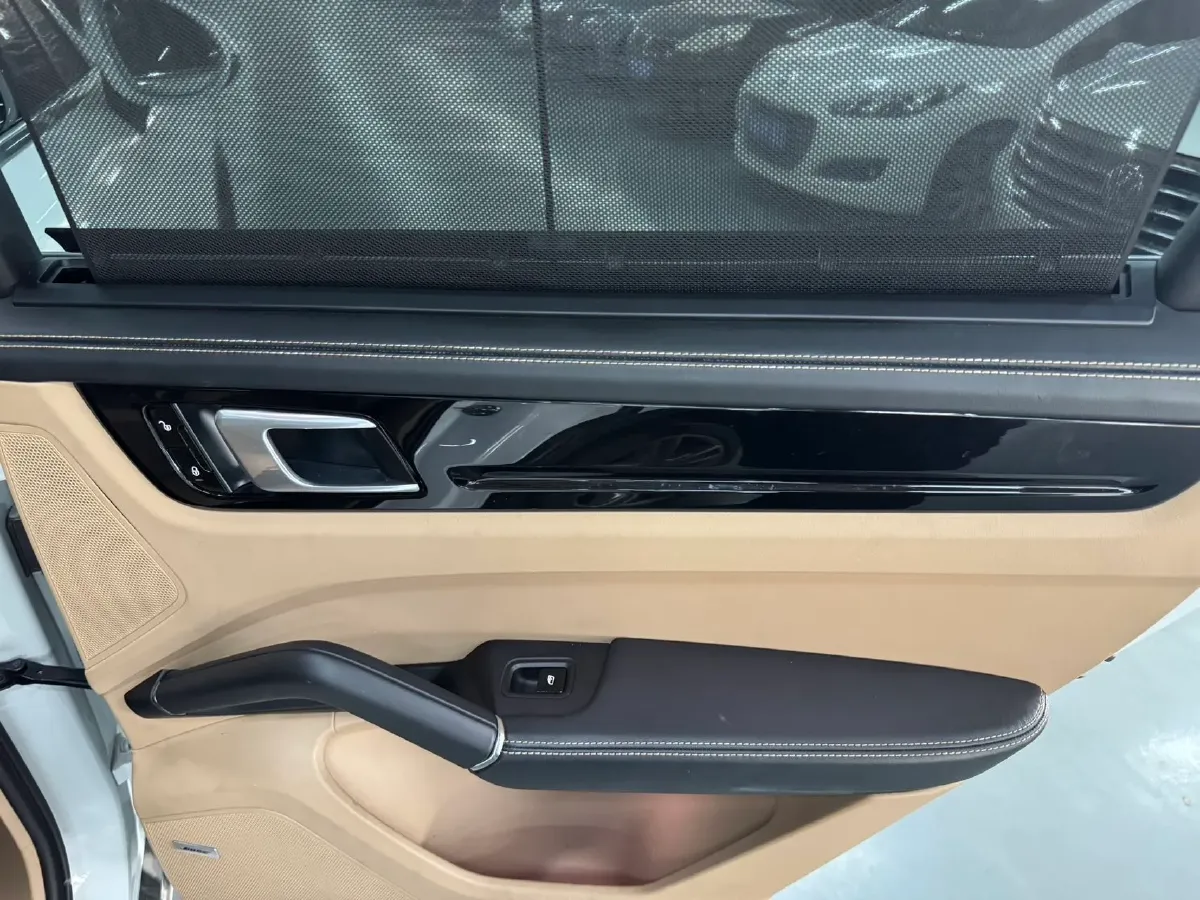 2018 Land Rover Range Rover Velar 3.0T 380HP V6 8AT,autocango,china used car exporter,china ev exporter,chinese used car exporter,chinese used ev exporter