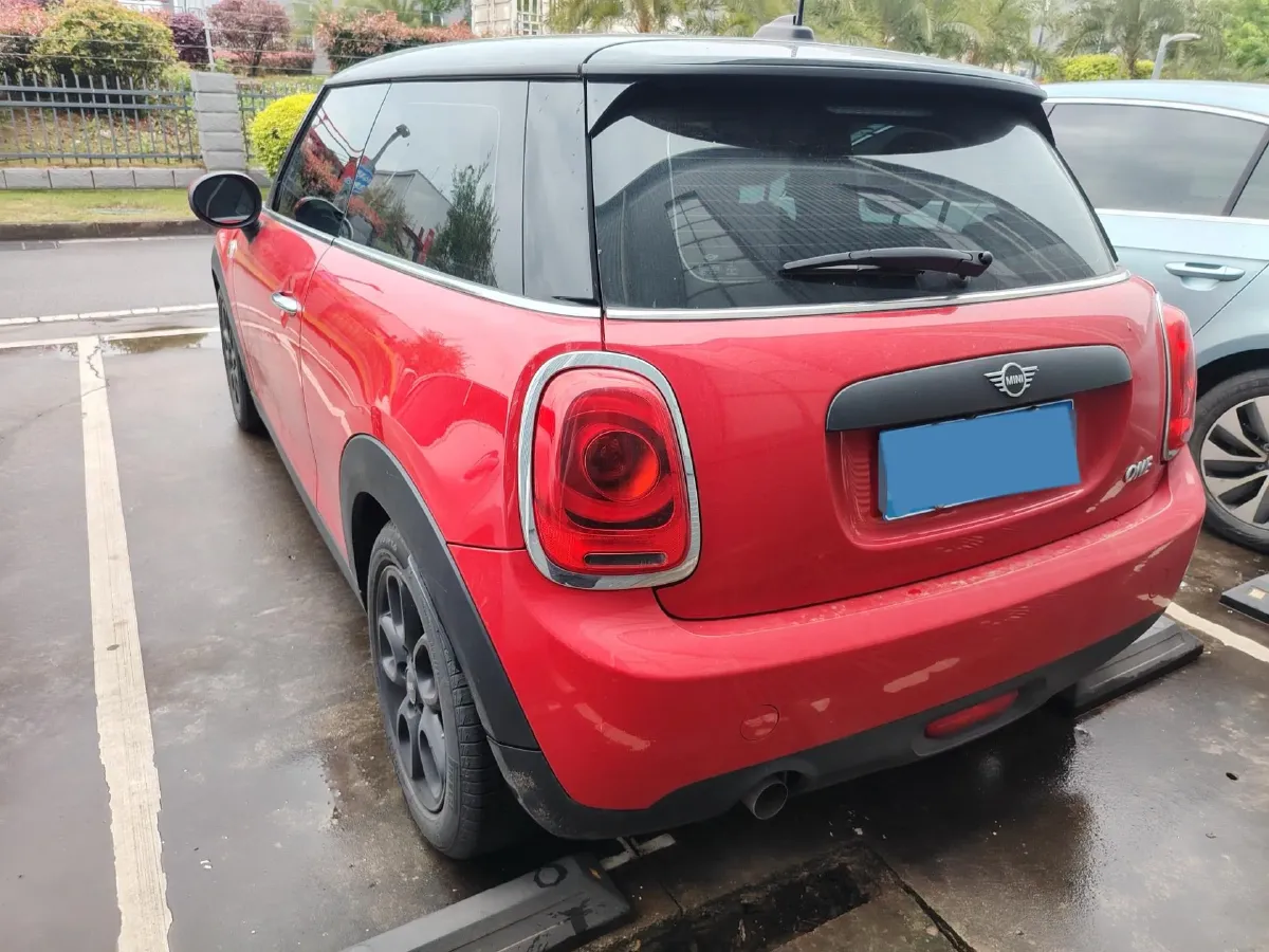 2020 MINI MINI 1.5T 102HP L3 7DCT,autocango,china used car exporter,china ev exporter,chinese used car exporter,chinese used ev exporter