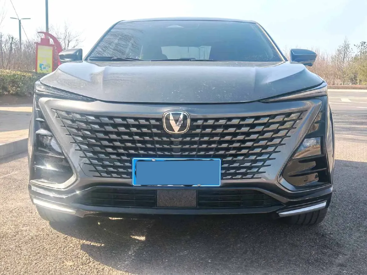 2023 ChangAn UNI-T 1.5T 188HP L4 7DCT,autocango,china used car exporter,china ev exporter,chinese used car exporter,chinese used ev exporter