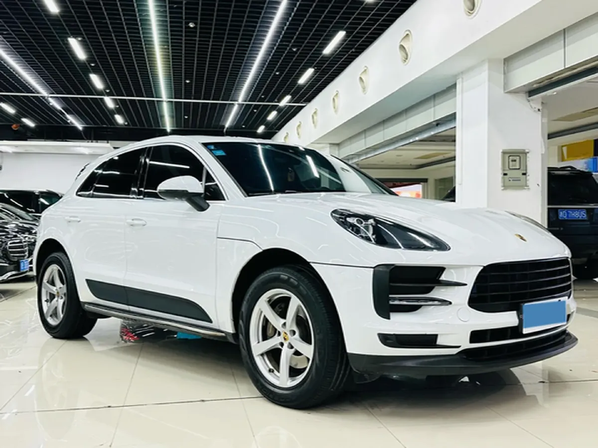 2018 Porsche Macan 2.0T 252HP L4 7DCT,autocango,china used car exporter,china ev exporter,chinese used car exporter,chinese used ev exporter