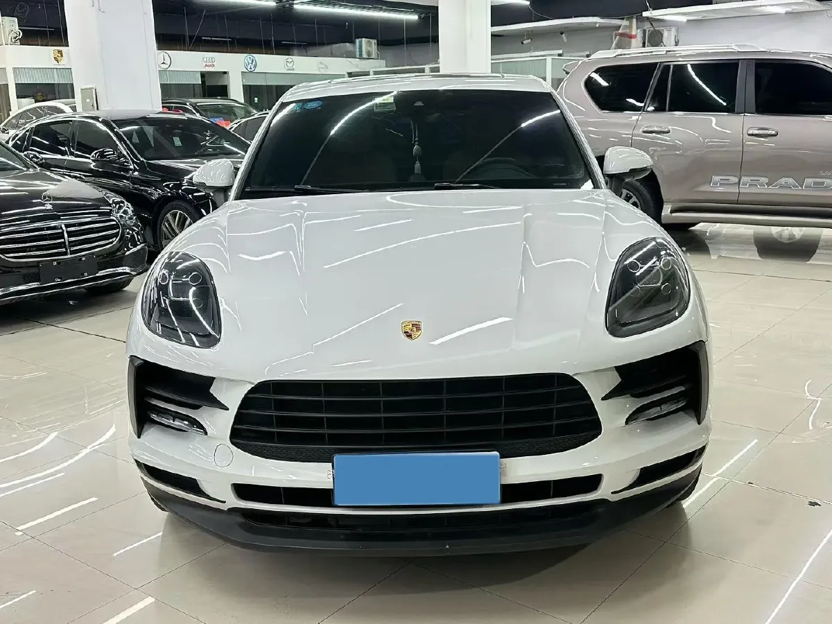 2018 Porsche Macan 2.0T 252HP L4 7DCT,autocango,china used car exporter,china ev exporter,chinese used car exporter,chinese used ev exporter