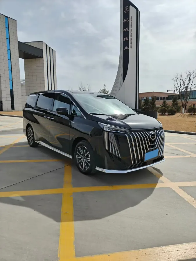 2024 GAC Trumpchi M8 2.0T 252HP L4 8AT,autocango,china used car exporter,china ev exporter,chinese used car exporter,chinese used ev exporter