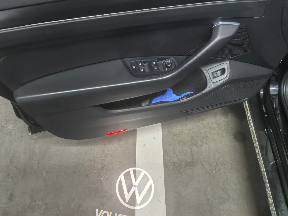 2020 Volkswagen Magotan 2.0T 186HP L4 7DCT,autocango,china used car exporter,china ev exporter,chinese used car exporter,chinese used ev exporter