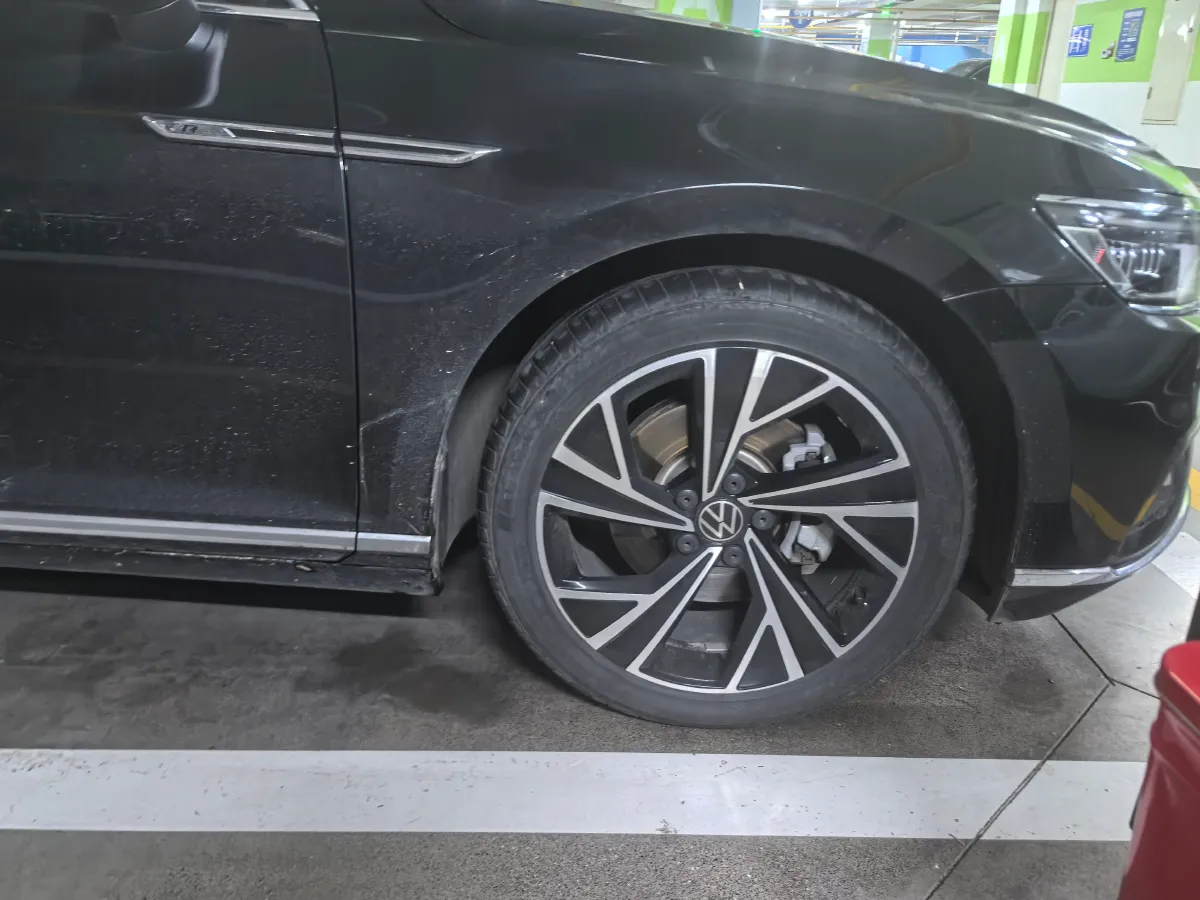 2020 Volkswagen Magotan 2.0T 186HP L4 7DCT,autocango,china used car exporter,china ev exporter,chinese used car exporter,chinese used ev exporter