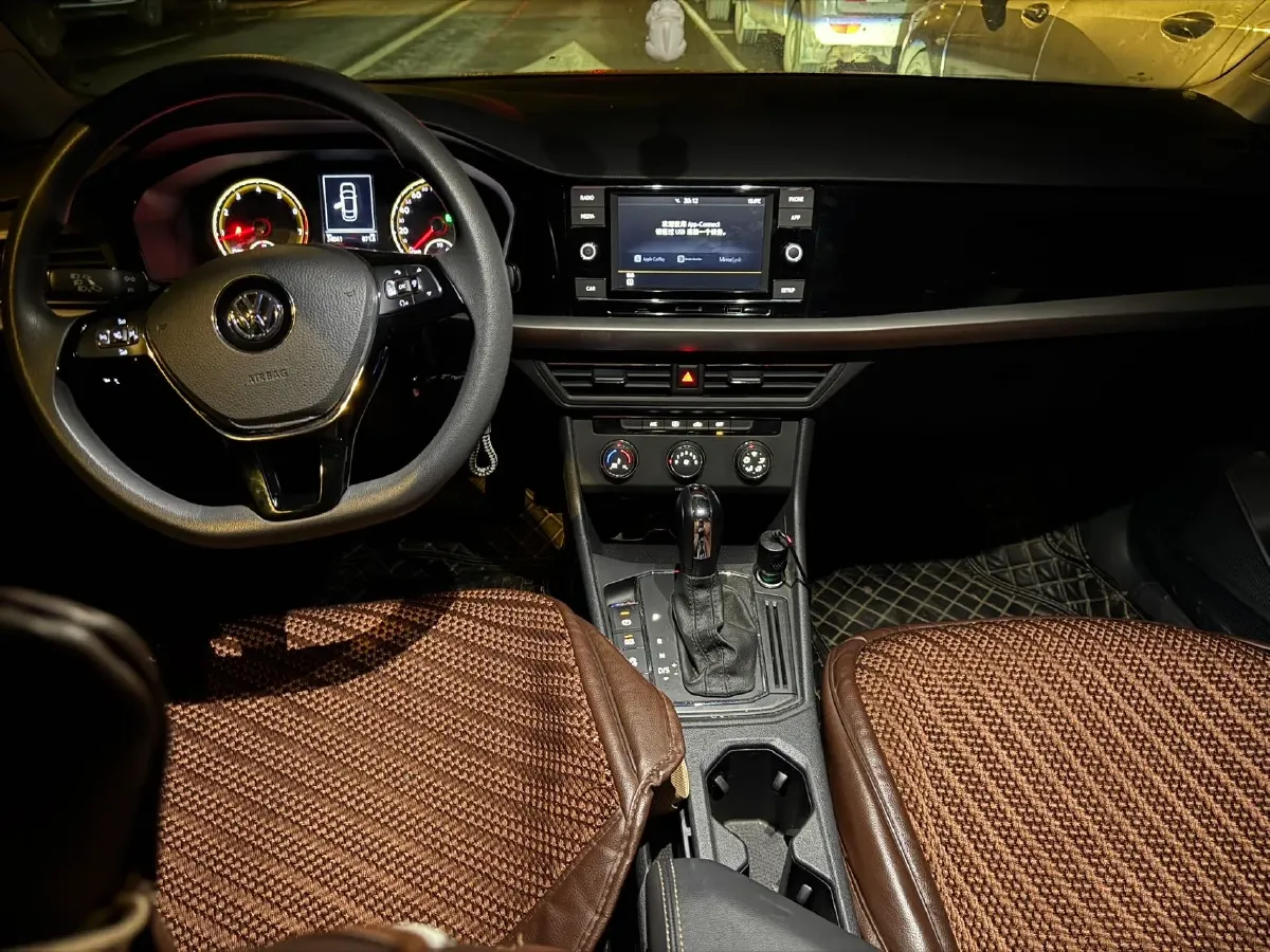 2018 Volkswagen Lavida 1.2T 116HP L4 7DCT,autocango,china used car exporter,china ev exporter,chinese used car exporter,chinese used ev exporter