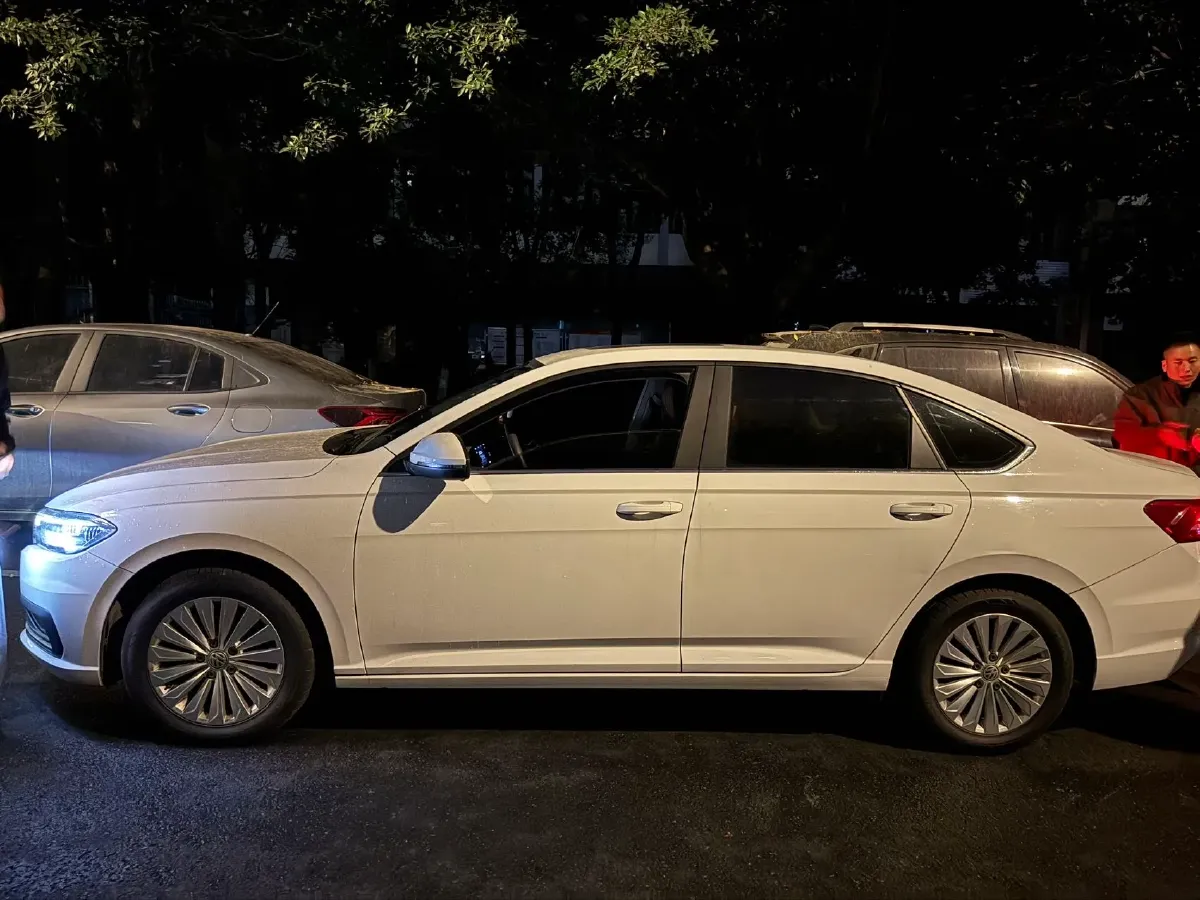 2018 Volkswagen Lavida 1.2T 116HP L4 7DCT,autocango,china used car exporter,china ev exporter,chinese used car exporter,chinese used ev exporter