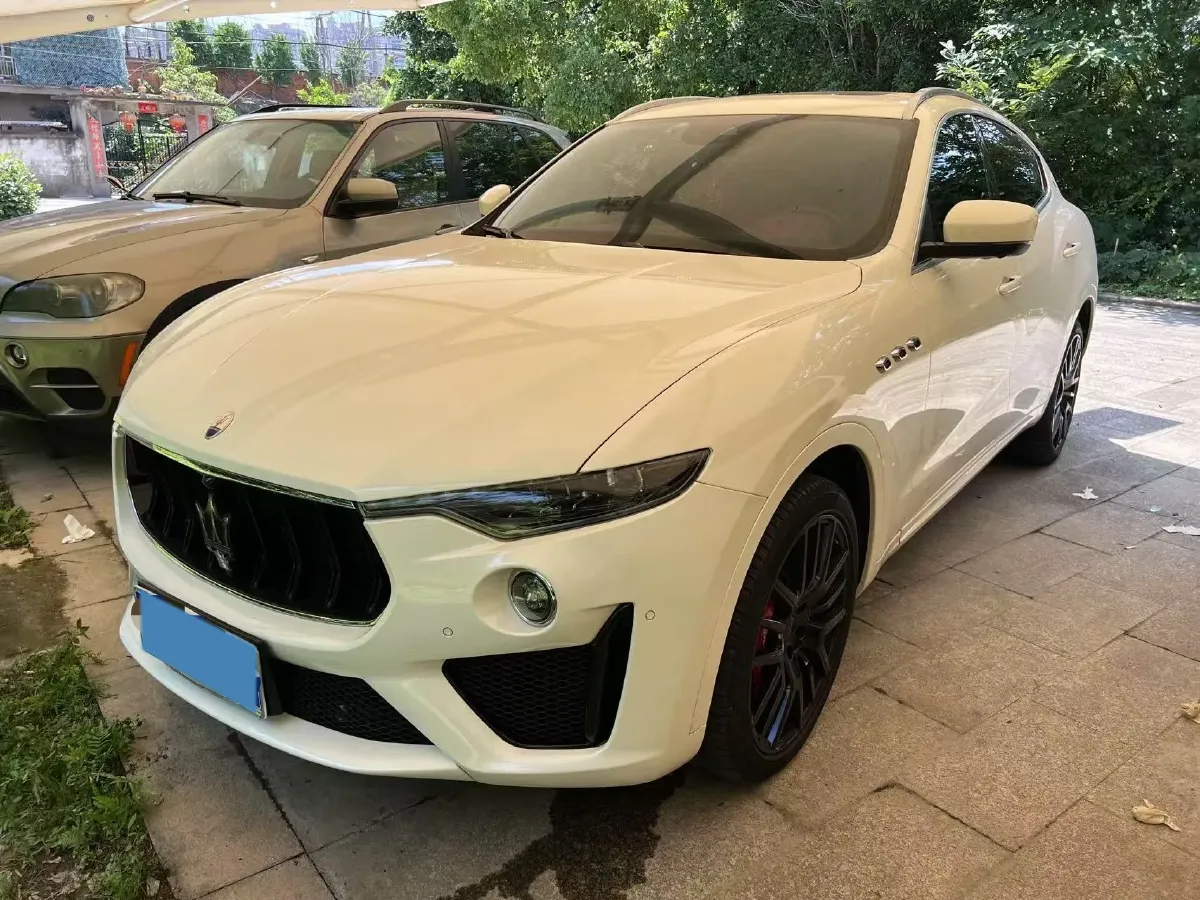 2019 Maserati Levante 3.8T 550HP V8 8AT,autocango,china used car exporter,china ev exporter,chinese used car exporter,chinese used ev exporter