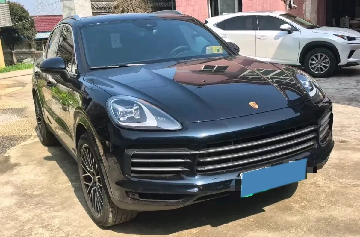 2023 Porsche Cayenne 2.0T 252HP L4 8AT PHEV 17.9KWH,autocango,china used car exporter,china ev exporter,chinese used car exporter,chinese used ev exporter