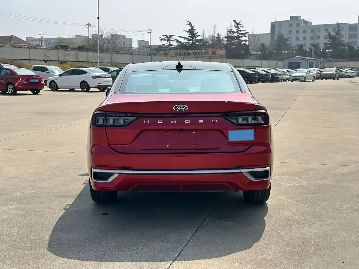 2025 Ford Mondeo 2.0T 254HP L4 8AT,autocango,china used car exporter,china ev exporter,chinese used car exporter,chinese used ev exporter