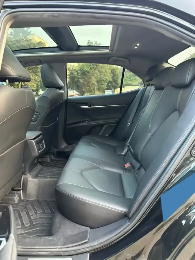 2021 Toyota Camry 2.5L 209HP L4 8AT,autocango,china used car exporter,china ev exporter,chinese used car exporter,chinese used ev exporter