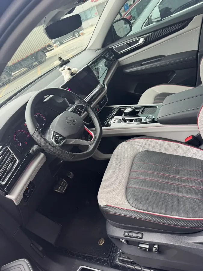2024 Volkswagen Teramont 2.0T 220HP L4 7DCT,autocango,china used car exporter,china ev exporter,chinese used car exporter,chinese used ev exporter
