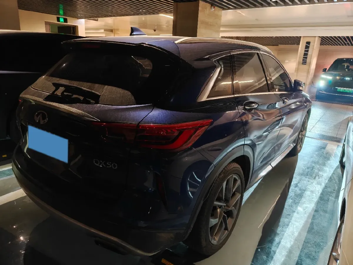 2020 Infiniti QX50 2.0T 272HP L4 CVT,autocango,china used car exporter,china ev exporter,chinese used car exporter,chinese used ev exporter
